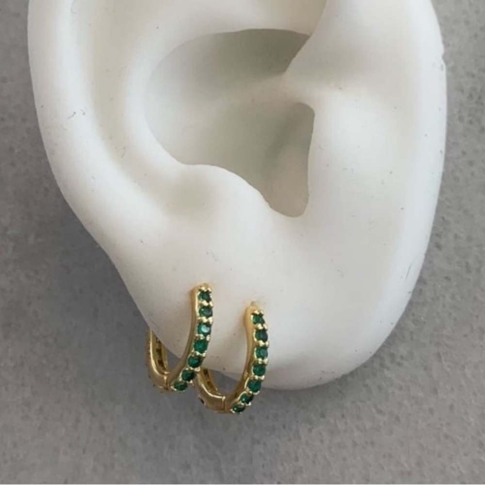 COPY - Gold Green Crystal Huggie Hoop Earrings 

Brand New